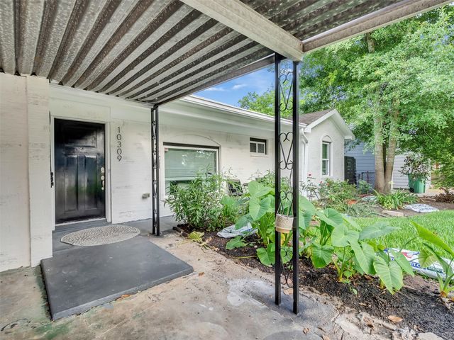 10309 Chesterfield Drive, Houston, TX 77051