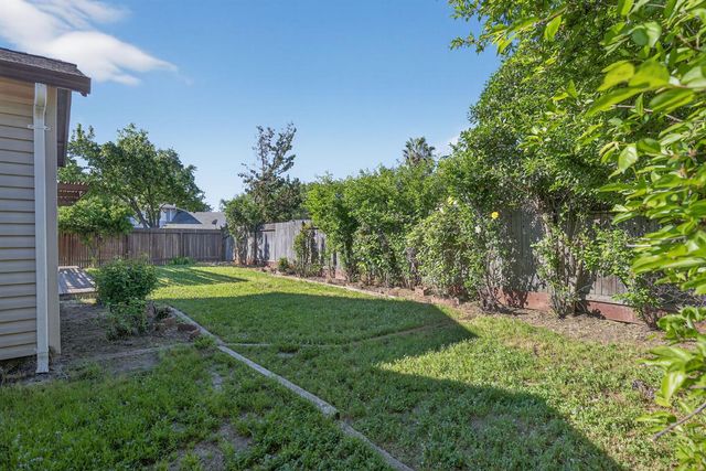 7823 Delaney Dr, Antelope, CA 95843