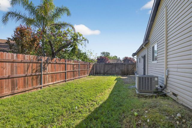 7823 Delaney Dr, Antelope, CA 95843