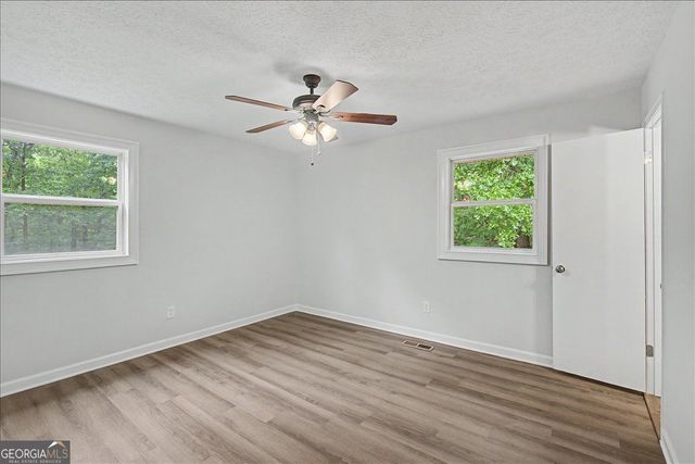 6380 Valhalla Drive, Douglasville, GA 30135