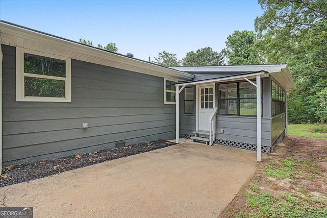 6380 Valhalla Drive, Douglasville, GA 30135
