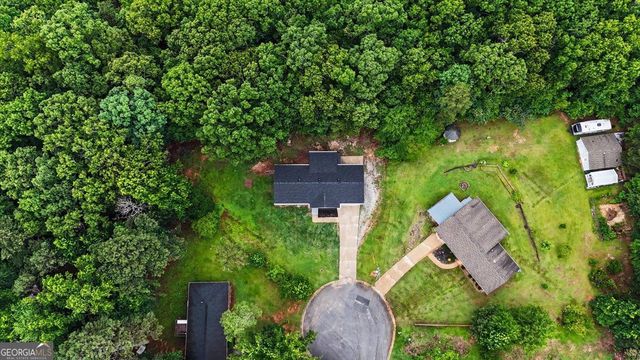 6380 Valhalla Drive, Douglasville, GA 30135
