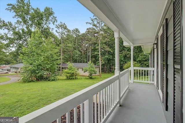 6380 Valhalla Drive, Douglasville, GA 30135