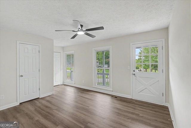 6380 Valhalla Drive, Douglasville, GA 30135