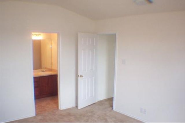 5607 Dhaka View, San Antonio, TX 78250