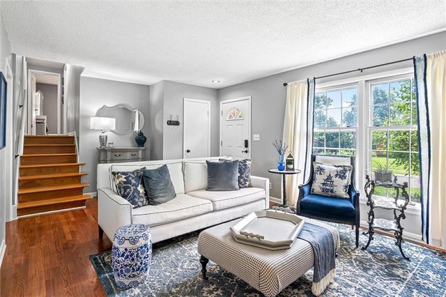 7508 W 95th Terrace, Overland Park, KS 66212
