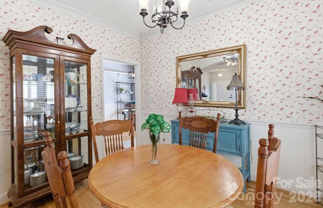 5227 Foley Drive, Hickory, NC 28602