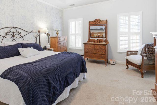 5227 Foley Drive, Hickory, NC 28602