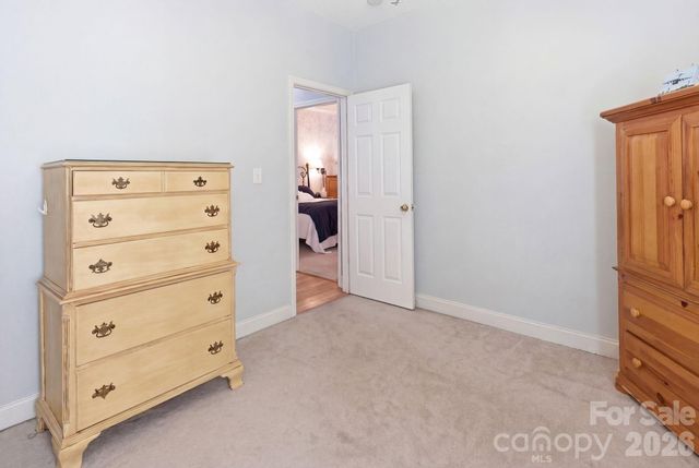 5227 Foley Drive, Hickory, NC 28602