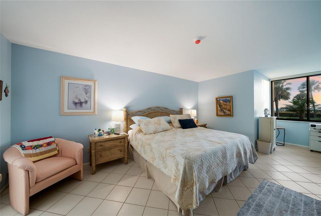 713 BAYPORT WAY 713, Longboat Key, FL 34228