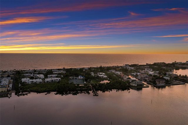 713 BAYPORT WAY 713, Longboat Key, FL 34228