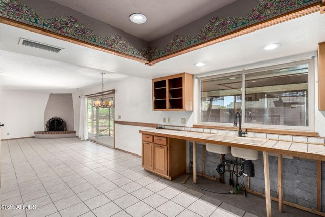 6531 E JUNE Street, Mesa, AZ 85205