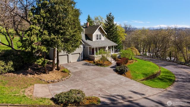 602 NW 18th Loop, Camas, WA 98607