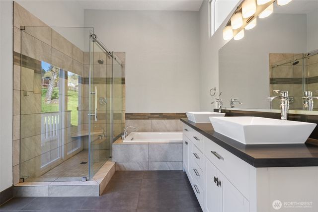 602 NW 18th Loop, Camas, WA 98607