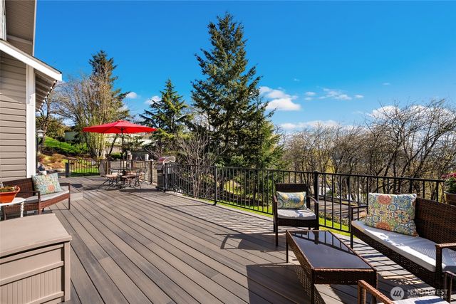 602 NW 18th Loop, Camas, WA 98607