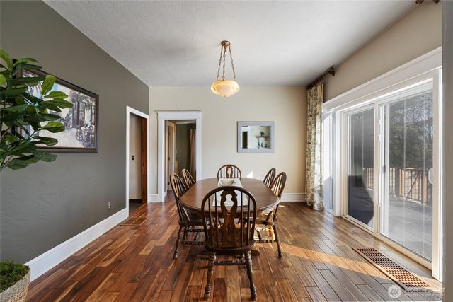 602 NW 18th Loop, Camas, WA 98607