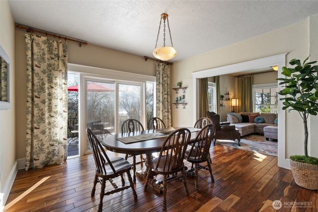 602 NW 18th Loop, Camas, WA 98607