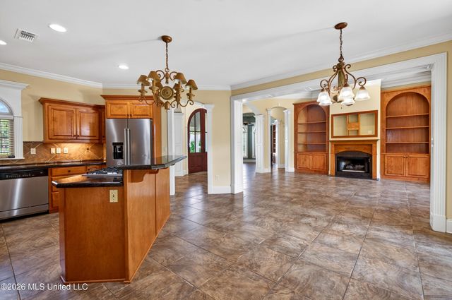 4004 Players Cove, Gautier, MS 39553