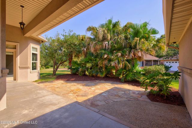 4004 Players Cove, Gautier, MS 39553