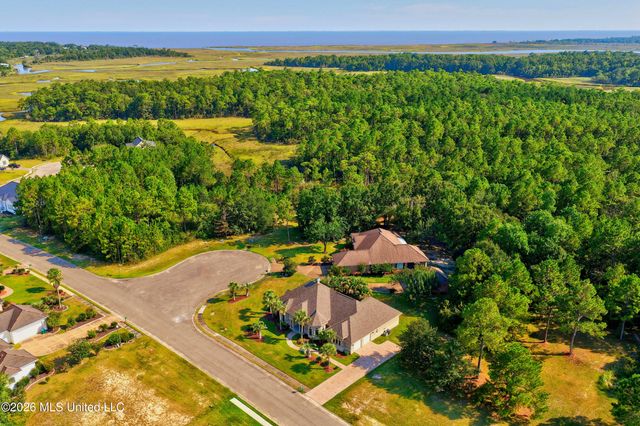 4004 Players Cove, Gautier, MS 39553