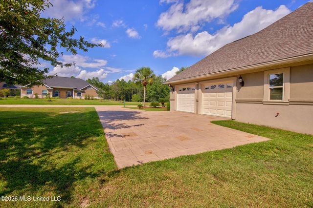 4004 Players Cove, Gautier, MS 39553