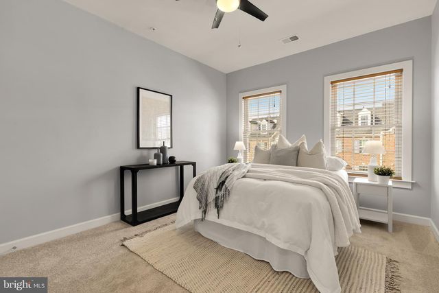 5311 STREAM BANK LN, Greenbelt, MD 20770