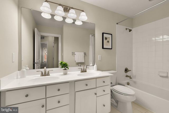 5311 STREAM BANK LN, Greenbelt, MD 20770