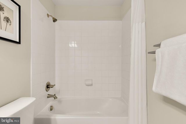 5311 STREAM BANK LN, Greenbelt, MD 20770