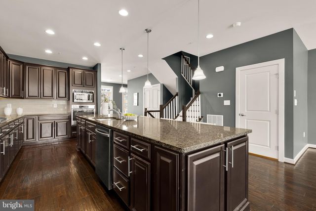 5311 STREAM BANK LN, Greenbelt, MD 20770