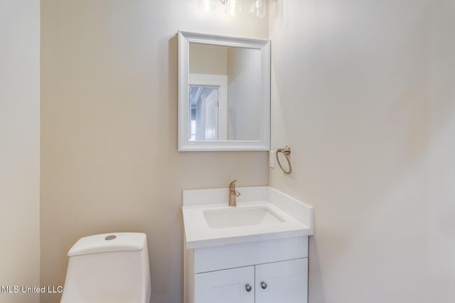 82 Oak Alley Lane, Long Beach, MS 39560