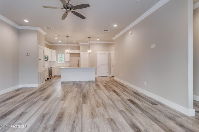 82 Oak Alley Lane, Long Beach, MS 39560