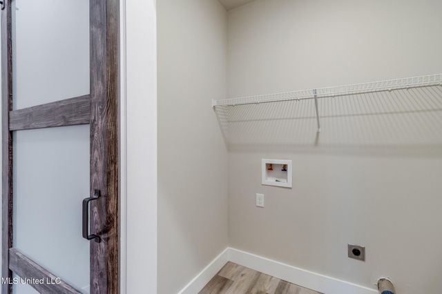 82 Oak Alley Lane, Long Beach, MS 39560