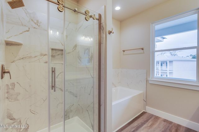 82 Oak Alley Lane, Long Beach, MS 39560