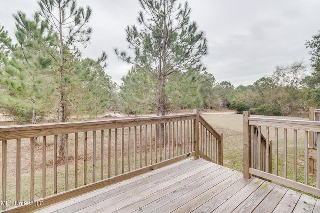 82 Oak Alley Lane, Long Beach, MS 39560