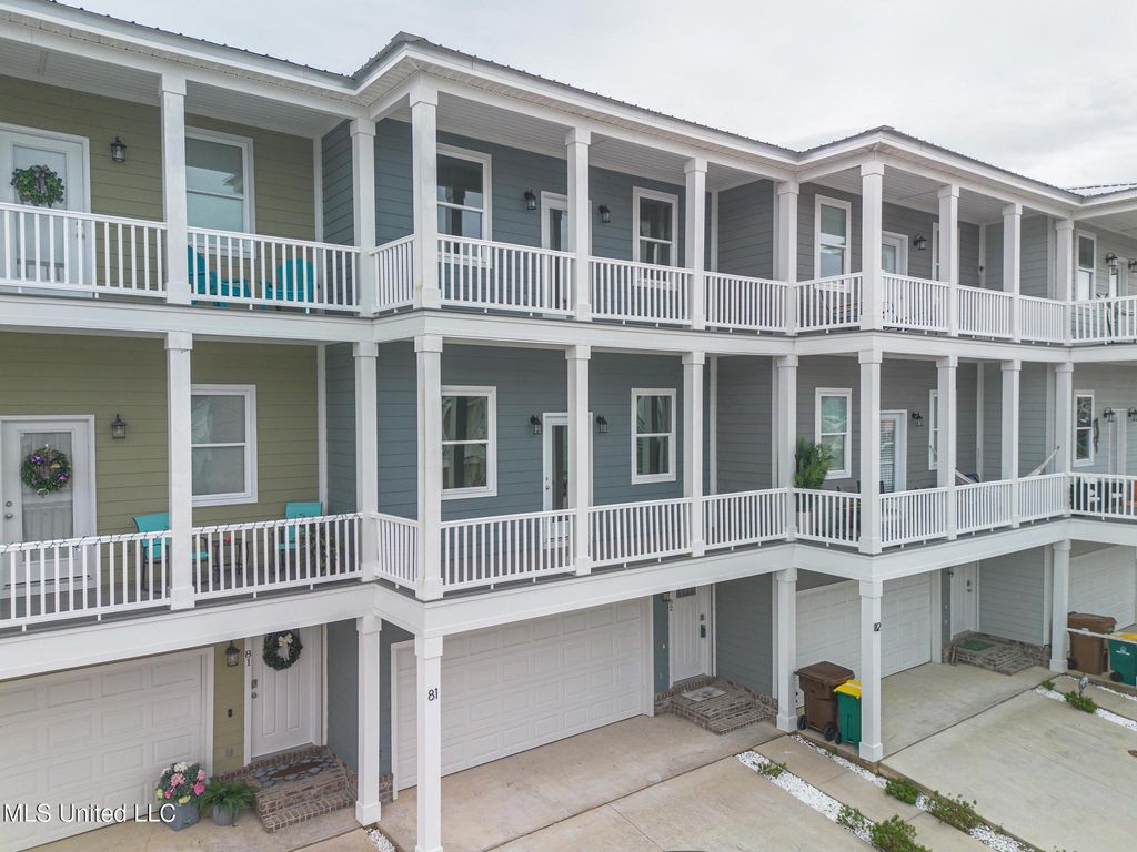 82 Oak Alley Lane, Long Beach, MS 39560