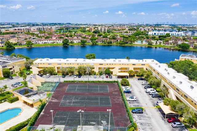 9363 Fontainebleau Blvd H206, Miami, FL 33172