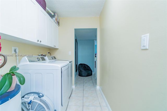 9363 Fontainebleau Blvd H206, Miami, FL 33172