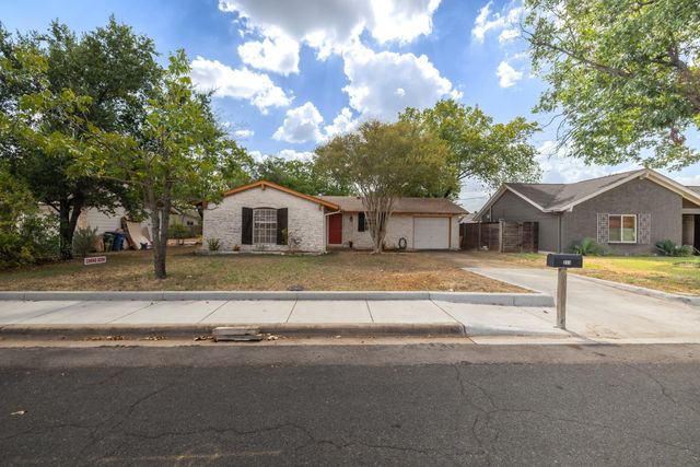 211 E Lisa DR, Austin, TX 78752