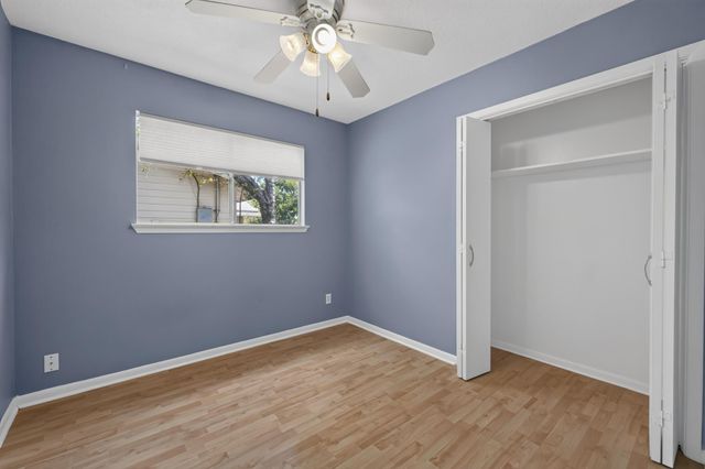 211 E Lisa DR, Austin, TX 78752
