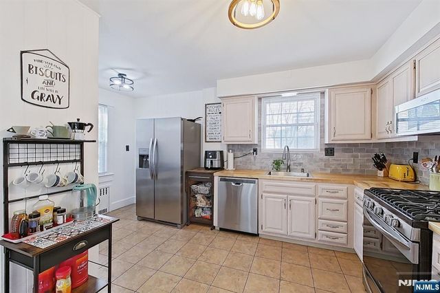 406 Lincoln Avenue, Rutherford, NJ 07070