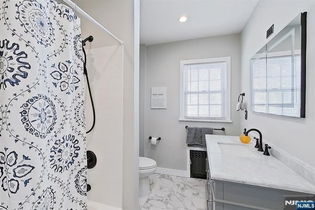 406 Lincoln Avenue, Rutherford, NJ 07070