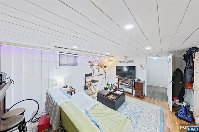 406 Lincoln Avenue, Rutherford, NJ 07070