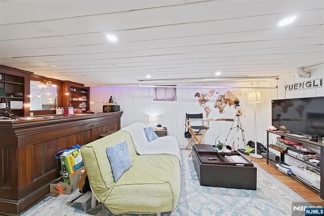 406 Lincoln Avenue, Rutherford, NJ 07070