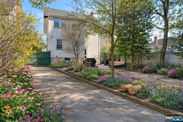 406 Lincoln Avenue, Rutherford, NJ 07070