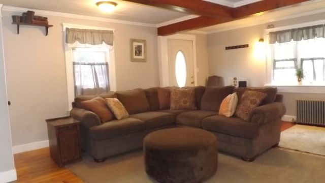 12 Middleton St, Millbury, MA 01527