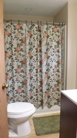 12 Middleton St, Millbury, MA 01527
