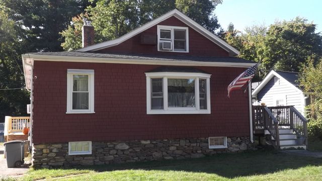 12 Middleton St, Millbury, MA 01527