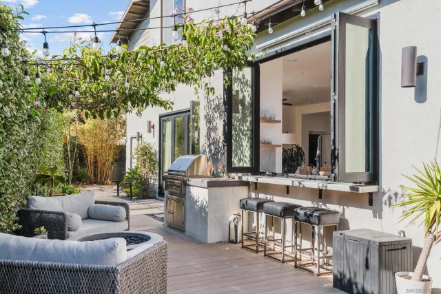 669 Calypso Pl, Encinitas, CA 92024