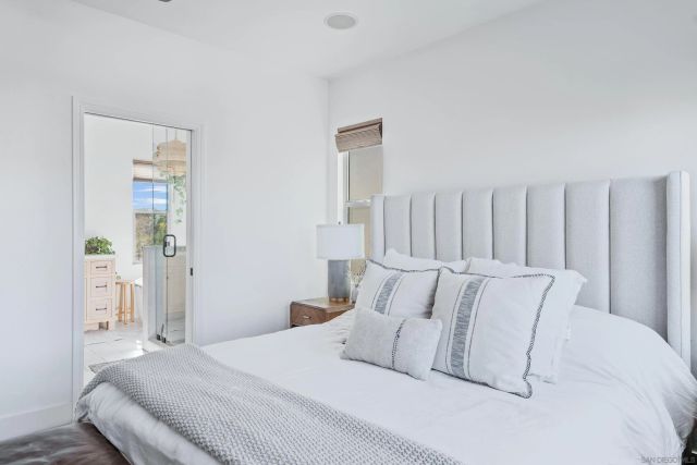 669 Calypso Pl, Encinitas, CA 92024