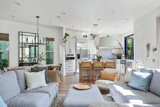 669 Calypso Pl, Encinitas, CA 92024